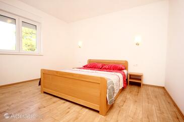 Apartments with parking space Duće, Omiš - 9437