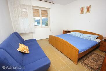 Apartamentos junto al mar Marina, Trogir - 9438