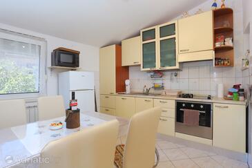 Apartmanok a tenger mellett Businci, Ciovo - 9450