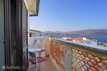 Apartments by the sea Slatine, Čiovo - 9453