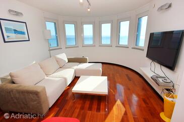 Vilă de lux lângă mare cu piscină Podstrana, Split - 9466