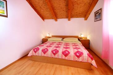 Apartments with parking space Bilo, Primošten - 9467