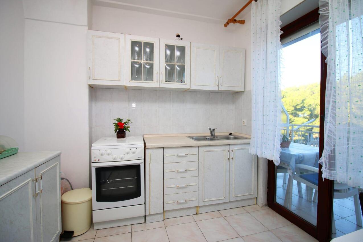 Apartamentos con parking fue - Bilo, Primosten - 9467