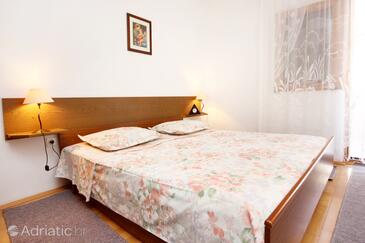 Apartments by the sea Sevid, Trogir - 9468