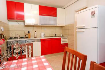 Apartamenty nad morzem Sevid, Trogir - 9468