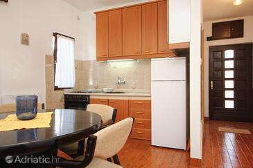 Apartments by the sea Okrug Gornji, Čiovo - 9469