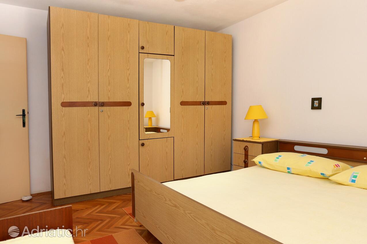 A-9480-a - Private accommodation - Apartments by the sea Lumbarda, Korčula