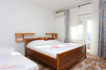 Ferienwohnungen mit Parkplatz Marusici, Omis - 954