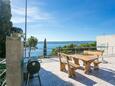 Marušići, Terrasse commune dans l’hébergement en type apartment, avec la vue sur la mer et WiFi.