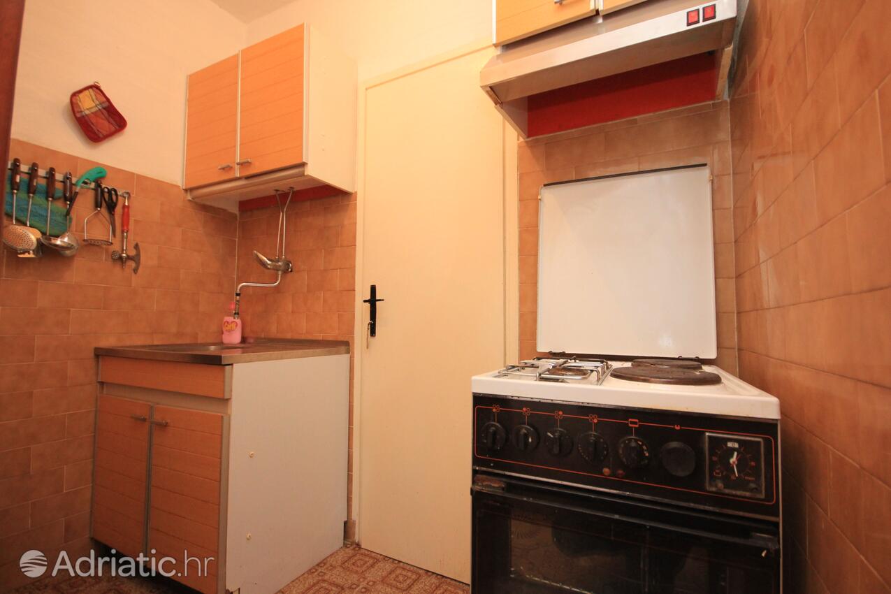 Apartments by the sea Marušići, Omiš - 957