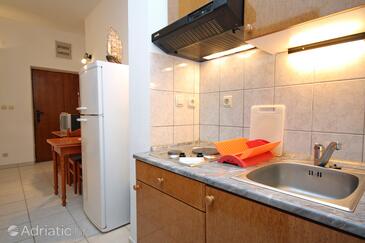 Apartments with parking space Marušići, Omiš - 962