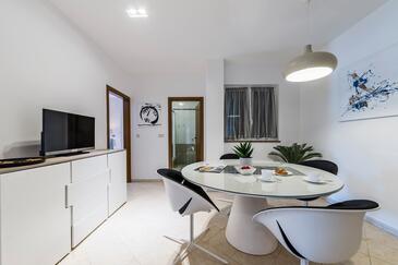 Apartments with parking space Rabac, Labin - 9652