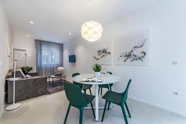 Apartments with parking space Rabac, Labin - 9652