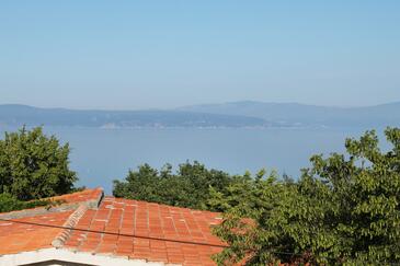 Apartment with balcony Njivice, Kvarner