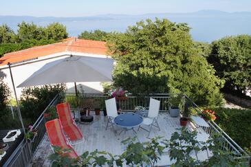 Apartment with balcony Njivice, Kvarner
