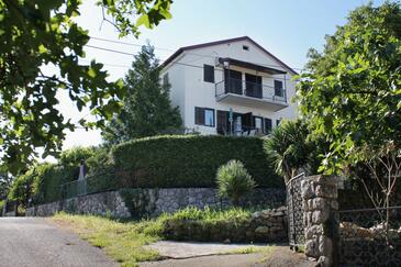 Apartment with balcony Njivice, Kvarner