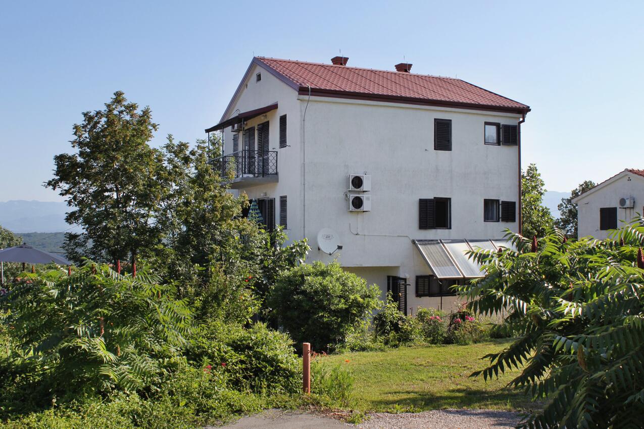 Apartment with balcony Njivice, Kvarner