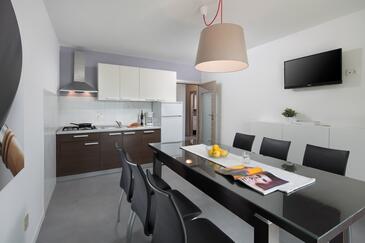 Lejlighedens parkeringsplads Rabac, Labin - 9670