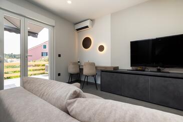 Apartments and rooms with parking space Mali Lošinj, Lošinj - 9681