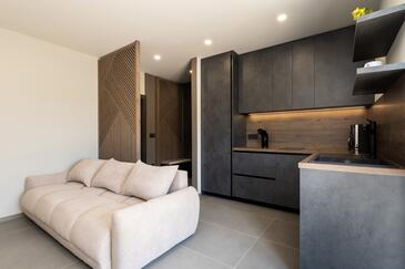 Appartementen en kamers met parkeerplaats Mali Losinj, Losinj - 9681