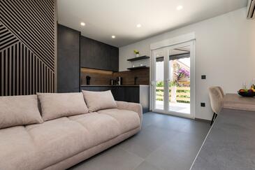 Appartementen en kamers met parkeerplaats Mali Losinj, Losinj - 9681