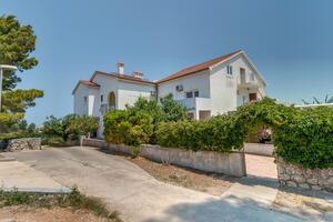 Leiligheter og rom med parkering Mali Losinj, Losinj - 9681