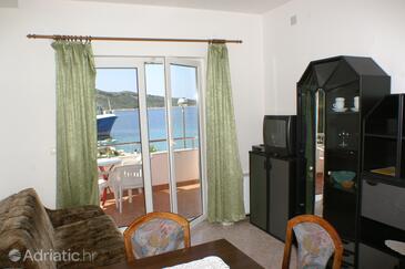 Apartmani uz more Primošten - 9687