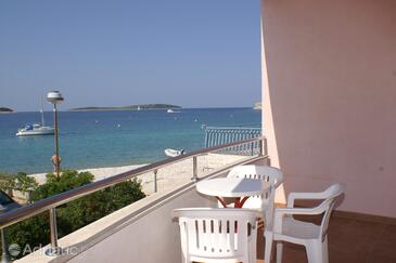 Apartmani uz more Primošten - 9687