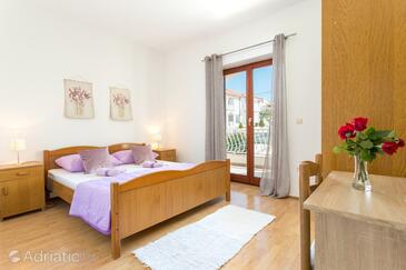 Apartments by the sea Okrug Gornji, Čiovo - 9693