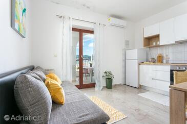 Apartments by the sea Okrug Gornji, Čiovo - 9693