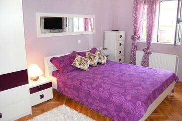 Apartmaji s parkingom Makarska - 9696 Adriatic.hr