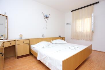 Dvoupokojový apartmán Mali Rat, Omiš (A-9698-a(