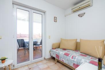 Apartments with WiFi Rovinj - 9701