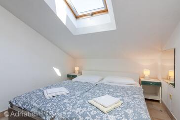 Apartments with WiFi Rovinj - 9702