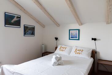 Apartments by the sea Žrnovska Banja, Korčula - 9705