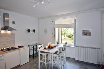 Ferienwohnungen mit Parkplatz Valbandon, Fazana - 9708
