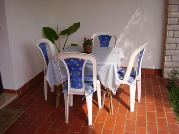 Ferienwohnungen mit Parkplatz Valbandon, Fazana - 9708