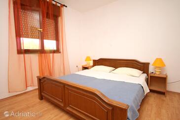 Apartmanok parkolóhellyel Tkon, Pasman - 9713