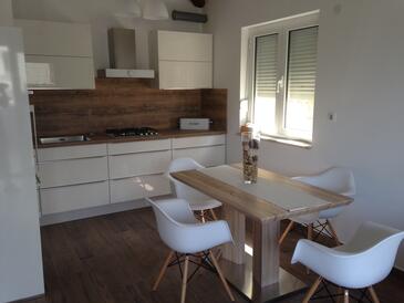 Ferienhaus mit Parkplatz Lovran, Opatija - 9716