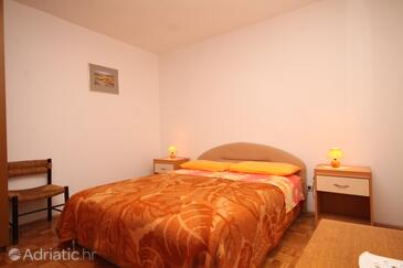 Leiligheter med parkering Fazana - 9724