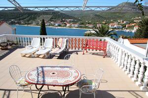 Dvojizbový apartmán Seget Vranjica Dvojizbový apartmán Seget Vranjica, Trogir (A-980-a)
